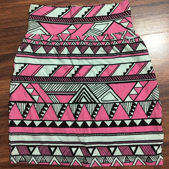 Pink Mini Skirt - Picture 3 of 8